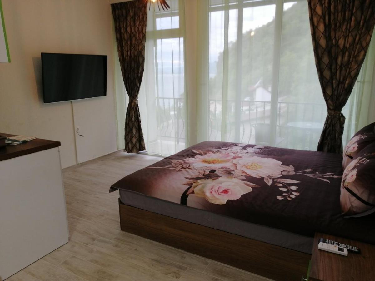 Villa Eros Apartments 2 Sztruga Kültér fotó